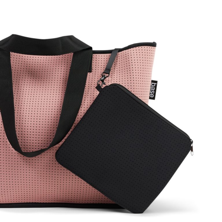 Neoprene bag in musk with double straps and attachements
