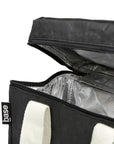 Cooler bag in black close up of lid